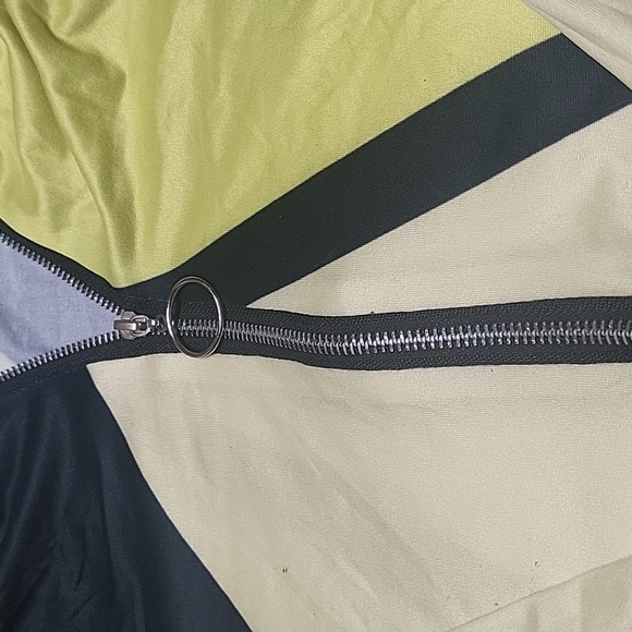 2 shirts by temu - Picture 3 of 6